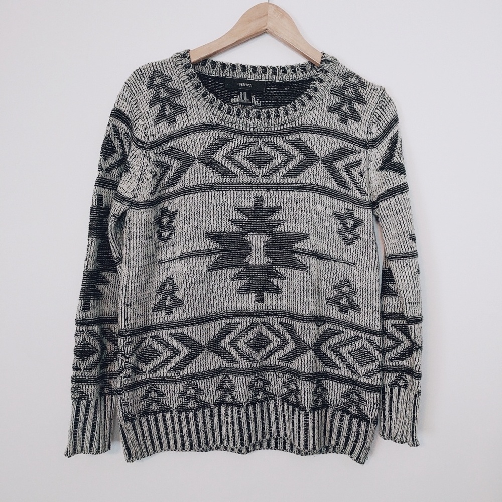 🍂Forever 21 Aztec Tribal Pullover Sweater